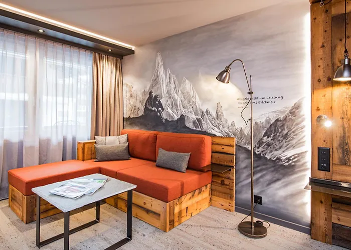 Basecamp Hotel