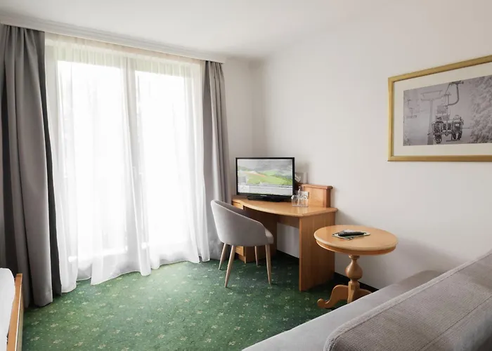 Hotel Martini Kaprun Including Free Parking And Zell Am See-Kaprun Summer Card