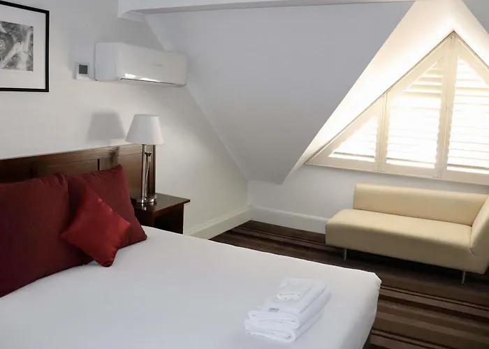 Mercure Canberra
