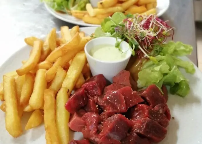 Logis Hotel & Restaurant - Auberge De L'Abbaye