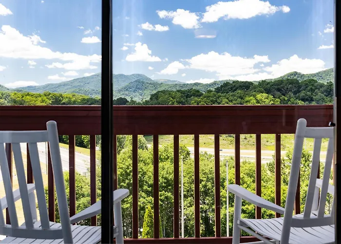 Days Inn By Wyndham Waynesville Nc