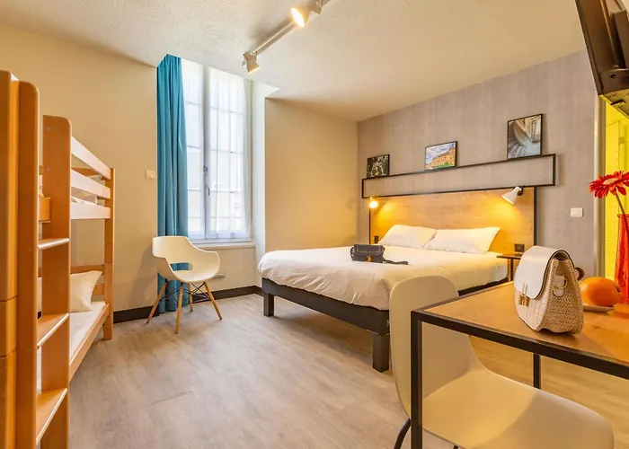 Ibis Blois Centre Chateau