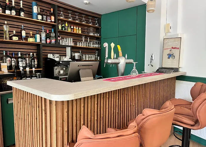 Logis Hotel - Le Petit Bellon