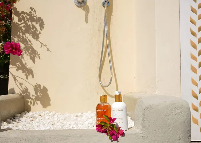 The Marble Suites, Plaka