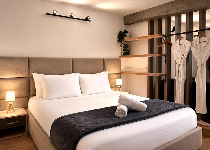 Maya Appartements & Suites