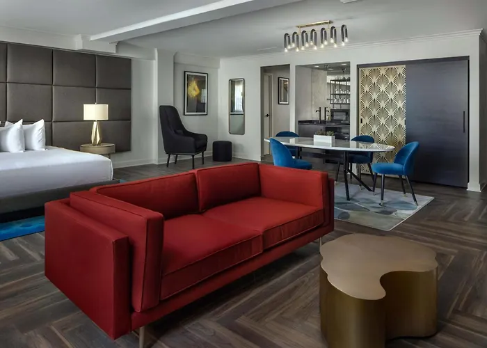 Hotel Deco Omaha, Tapestry Collection By Hilton