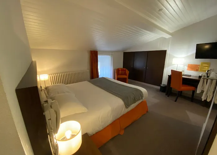 Hotel De Montaulbain
