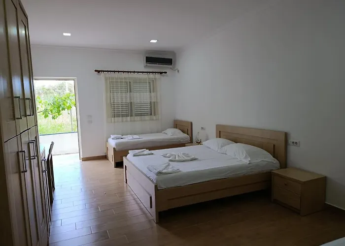 Aparthotel Fitimi