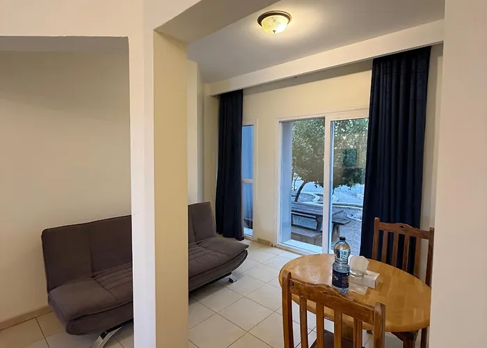 Jebel Shams Resort منتجع جبل شمس