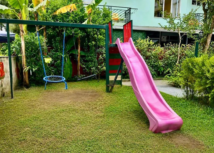 Golden Fleece Hotel