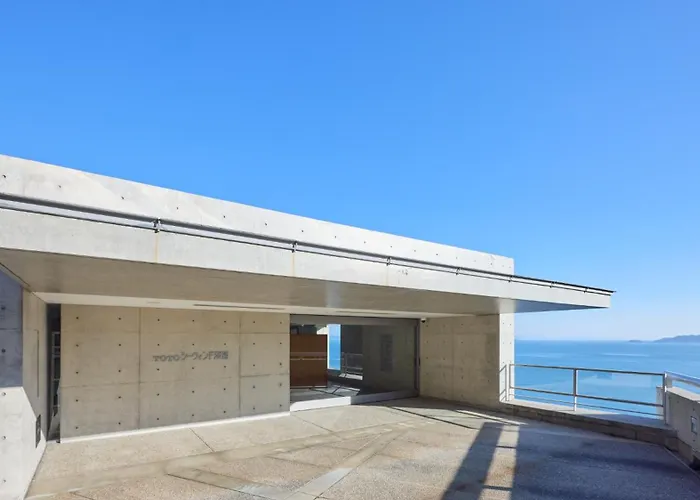 Toto Seawind Awaji
