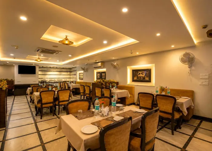 Airport La Sapphire Hotel & Restaurant With Free Airport Drop & Breakfast