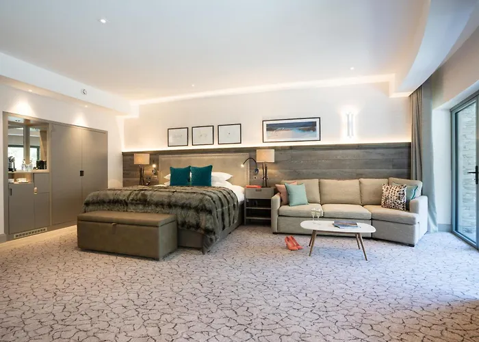 Lodore Falls Hotel & Spa
