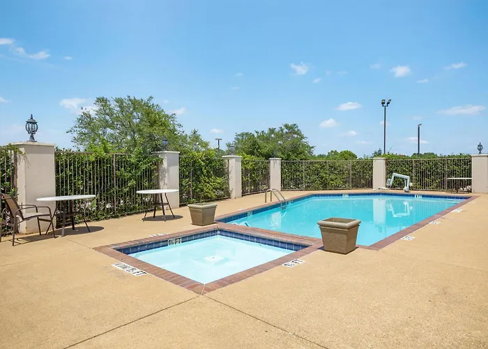 Best Western Plus Southpark Inn&Suites