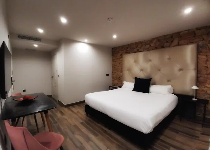 Suite 1907 Aviles