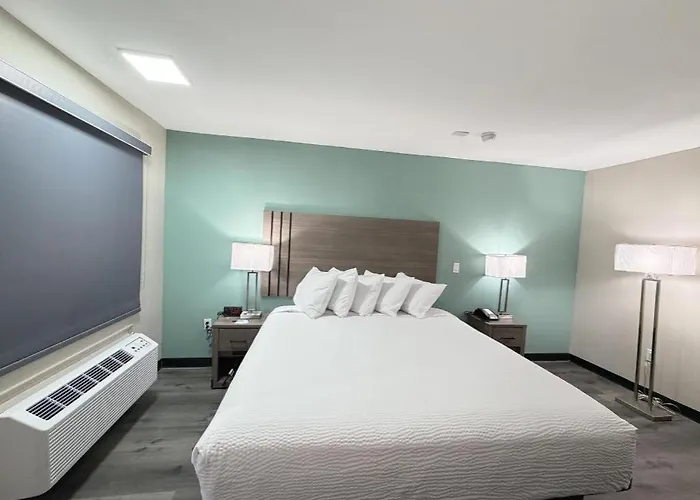 Baymont By Wyndham Pensacola At Nas Corry