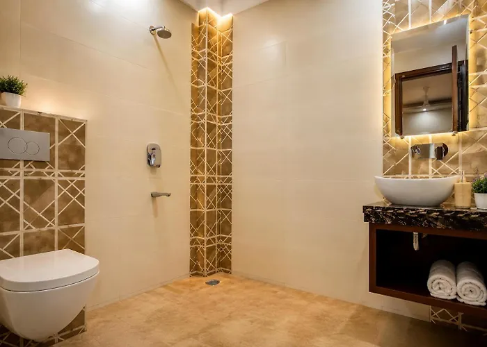 Hotel Nayyar Inn Near Golden Temple