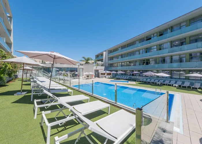 Apolo Suites Rentalmar