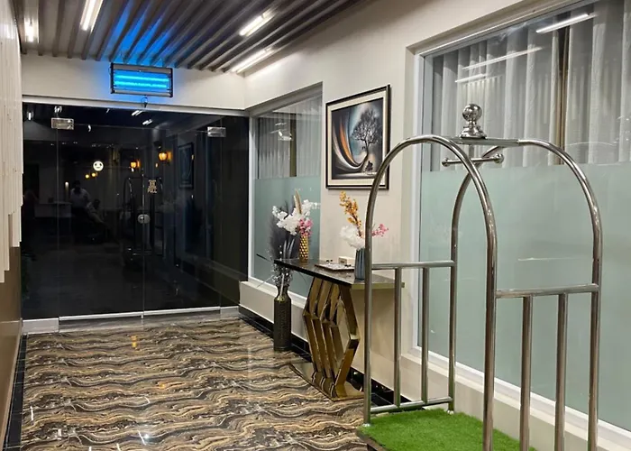 Grand Blu Hotel