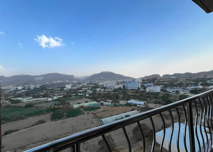 The High View Hotel - ذا هاي فيو