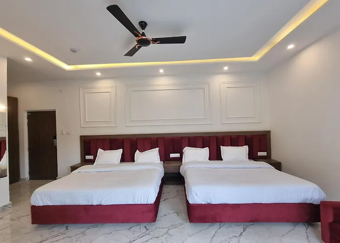 Hotel Luxe Vista Dalhousie By Snow Crest