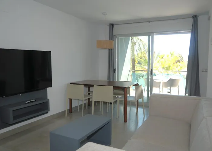 Apartamentos Bravosol