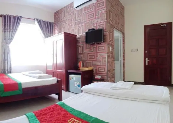 Red Hotel