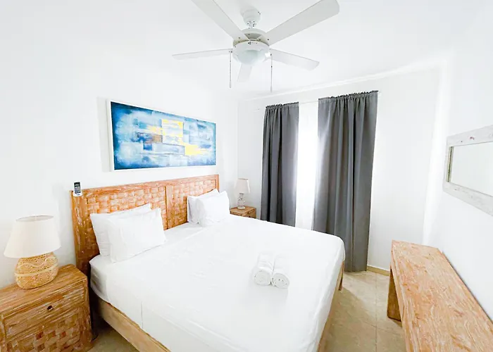 Tropical Villas And Suites Hotel - Beach Club, Spa, Restaurants - Playa Los Corales
