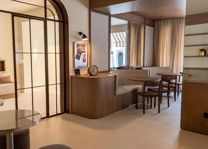 Hotel Montecarlo