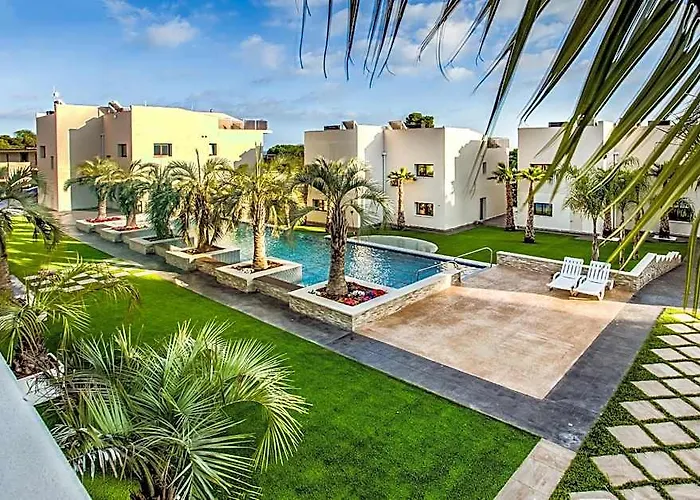Calma Holiday Villas