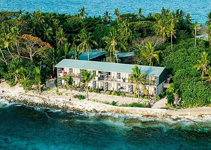 Beachcomber Island Resort