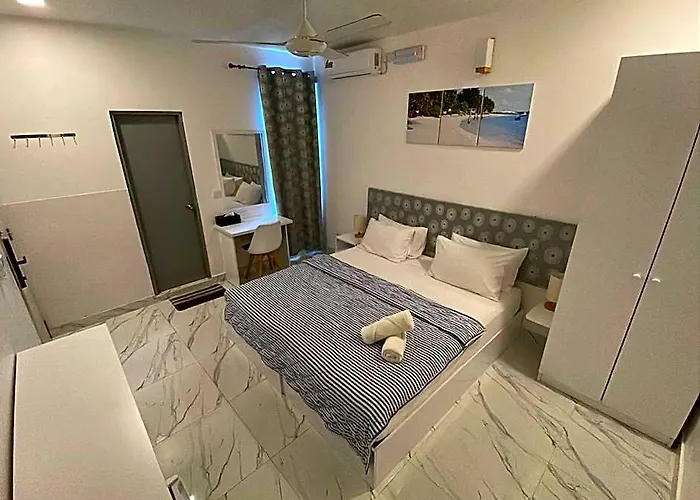 Empyrean Stay, Maldives