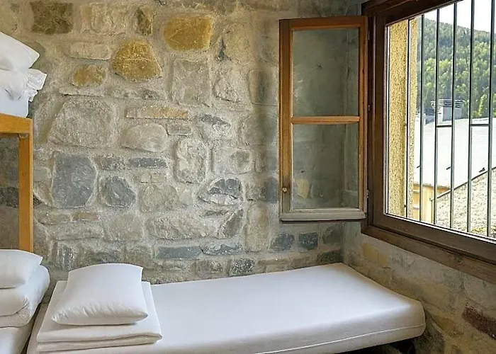 Cama Hab Compartida - Albergue Triton Villanua