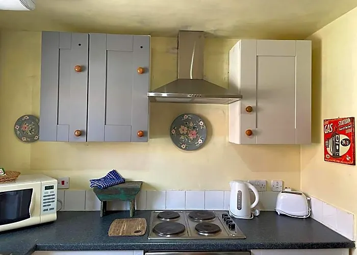 Oyo Yarm Cottages