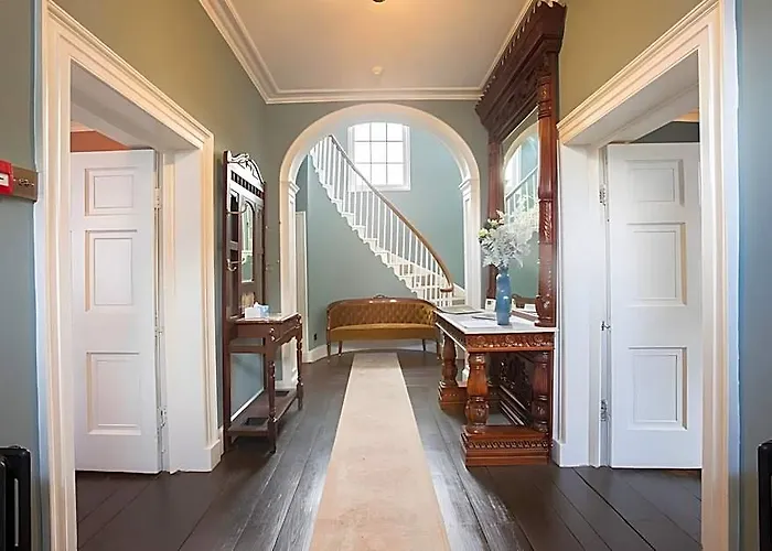 Ivy House