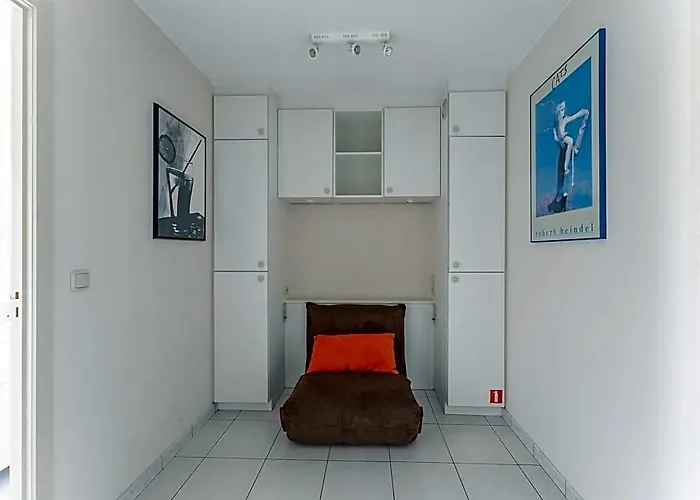 Apartment With Balcony And Sea Views