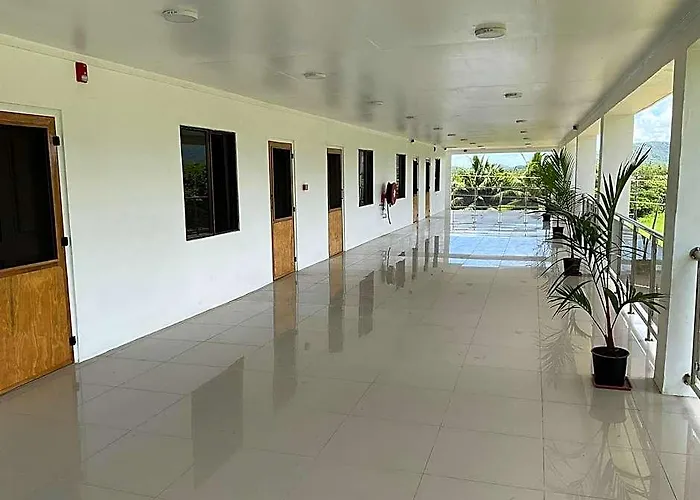 White Diamond Apartment