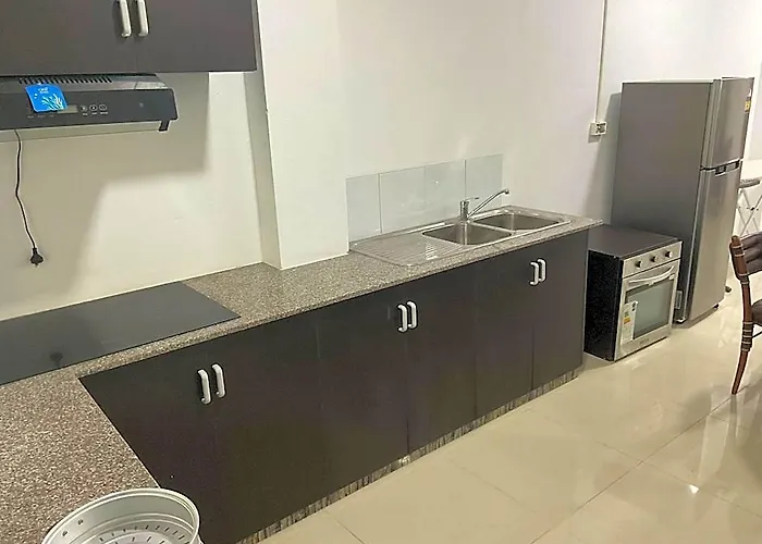 White Diamond Apartment