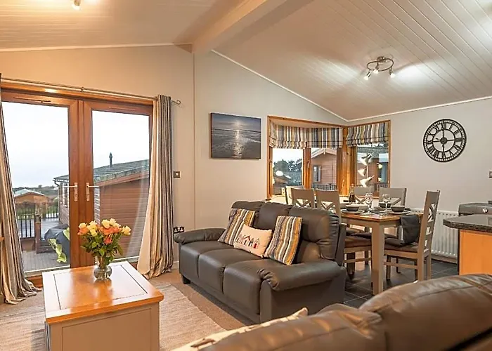 31 Ocean Terrace With Hot Tub Available To Hire