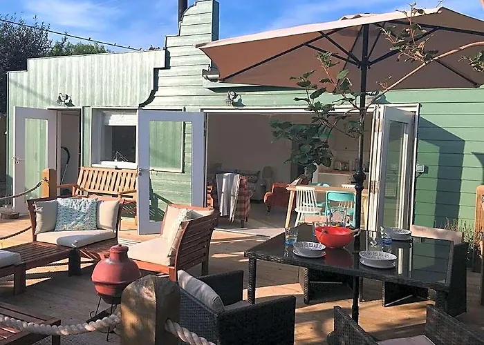 Camber Beach House, 1 Min From Beach, Dogs Welcome