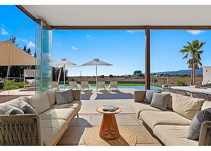 Country House In Mallorca With Pool And Bbq
