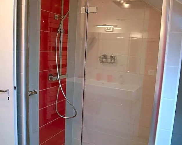 Les Chambres Du Beau Regard
