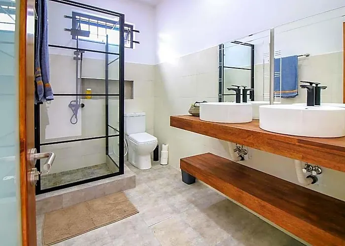 Villa Grain De Cafe, 4 Chambres Piscine Acces Plage