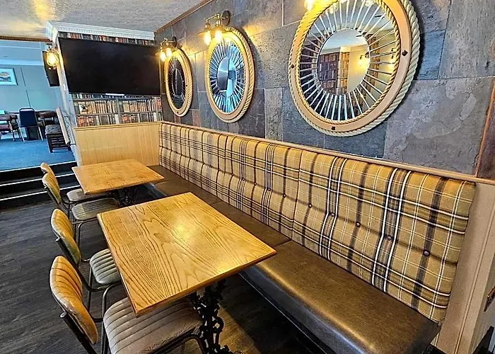 Commercial Hotel
