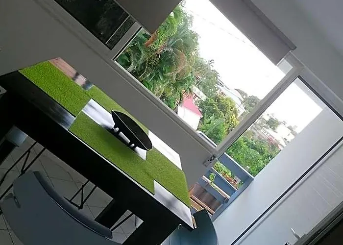 Appartement Calme A Gosier Au Centre De L'Ile