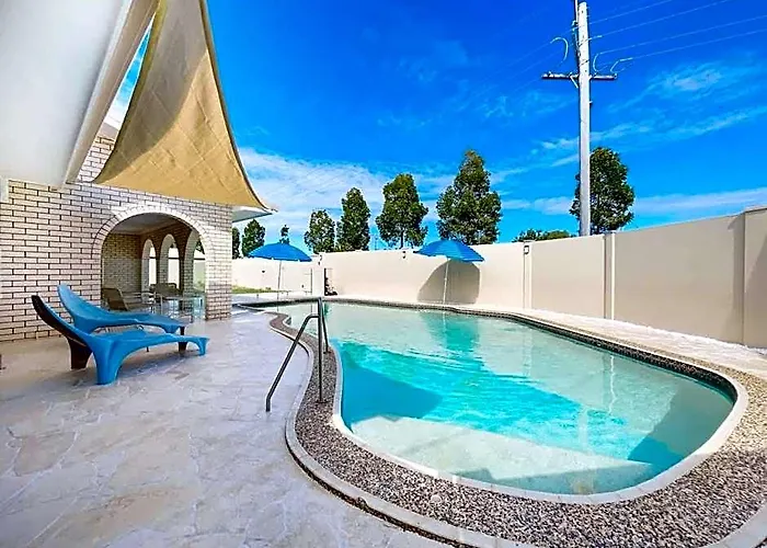 Bribie Beach House With Pool - Walk To Surf & Shops