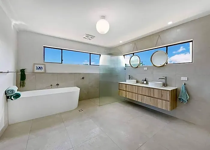 Bribie Beach House With Pool - Walk To Surf & Shops