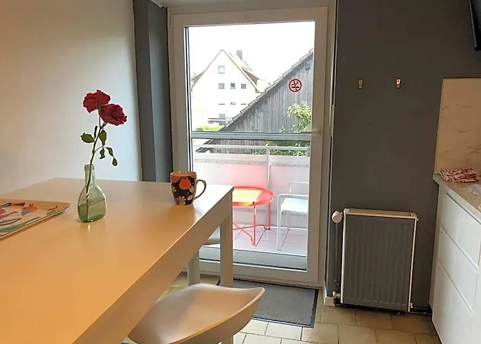 Apartment In Rot, Fraenkisches Design, Balkon In Nur 50 Schritten Zum Radweg, Ideal For Long Stay, Relocation
