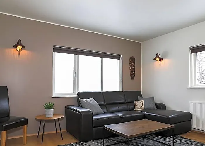 E18 Apartments