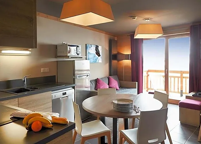 Cgh Residences & Spas Les Chalets Du Soleil Contemporain